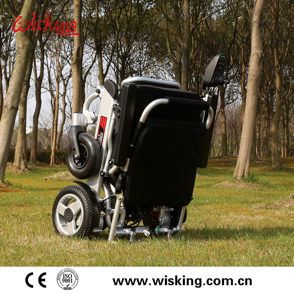 Plegable ligero desmonta la silla de ruedas eléctrica con batería de litio para discapacitados